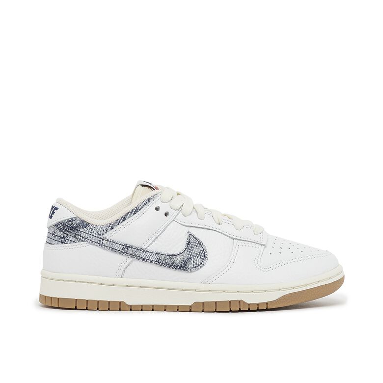 NIKE Wmns Dunk Low 