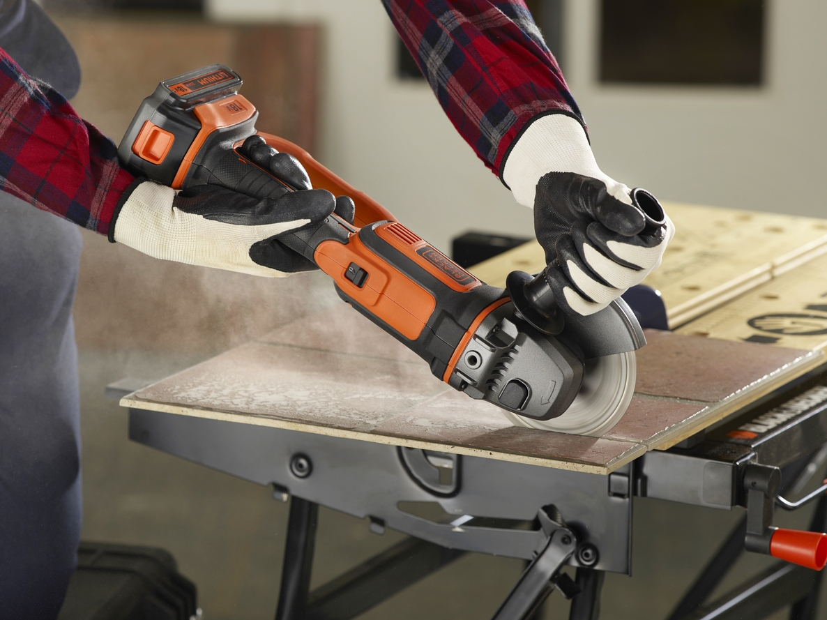 Polizor unghiular fără fir Black & Decker BCG720N-XJ 18 V fără baterii și încărcător