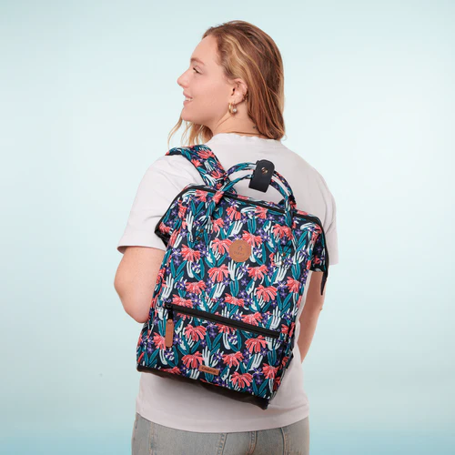 Edea Medium Adventurer Backpack, Blue