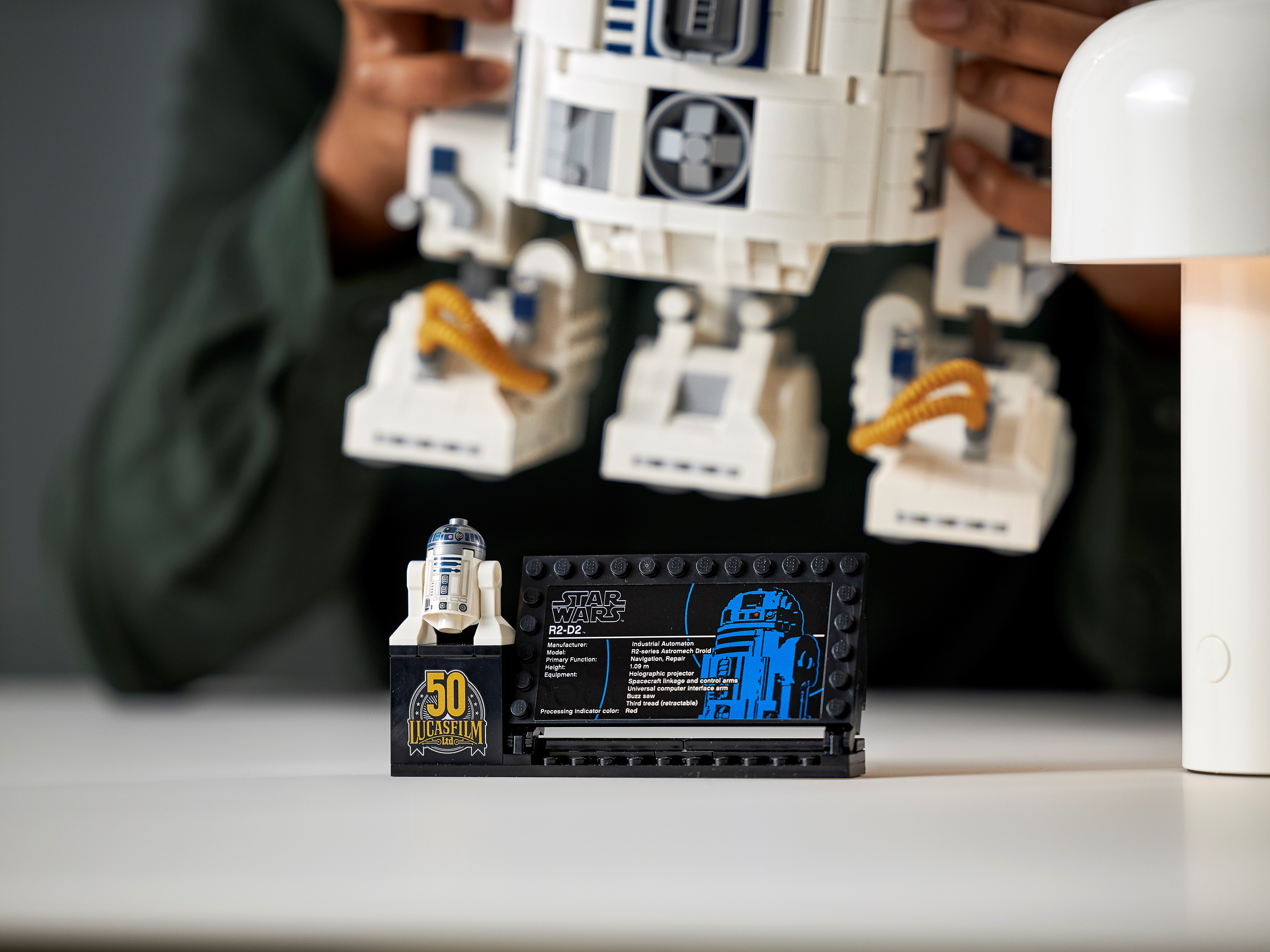 R2-D2™ 75308
