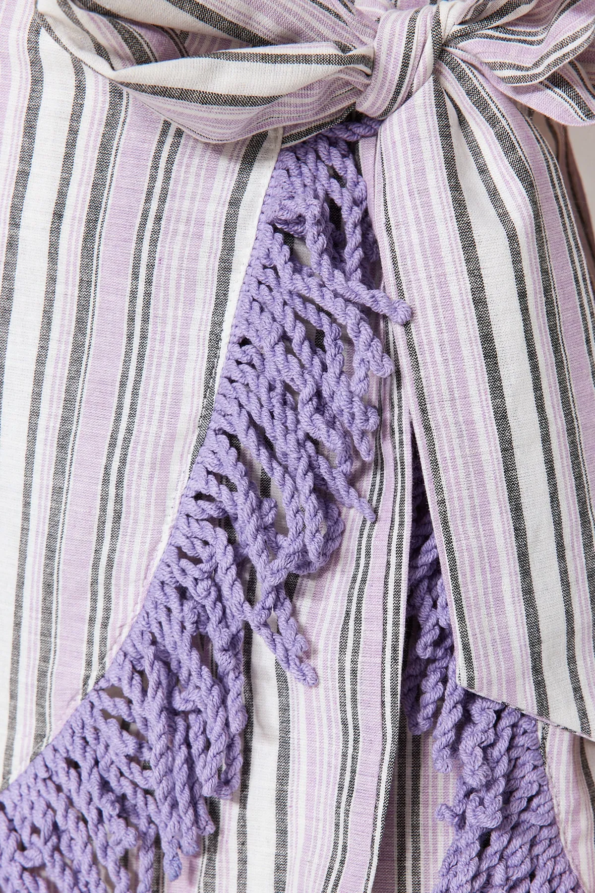 Trendyol Collection  Gestreiftes, gewebtes Blusenrock-Set mit Quasten TBESS23AU00080