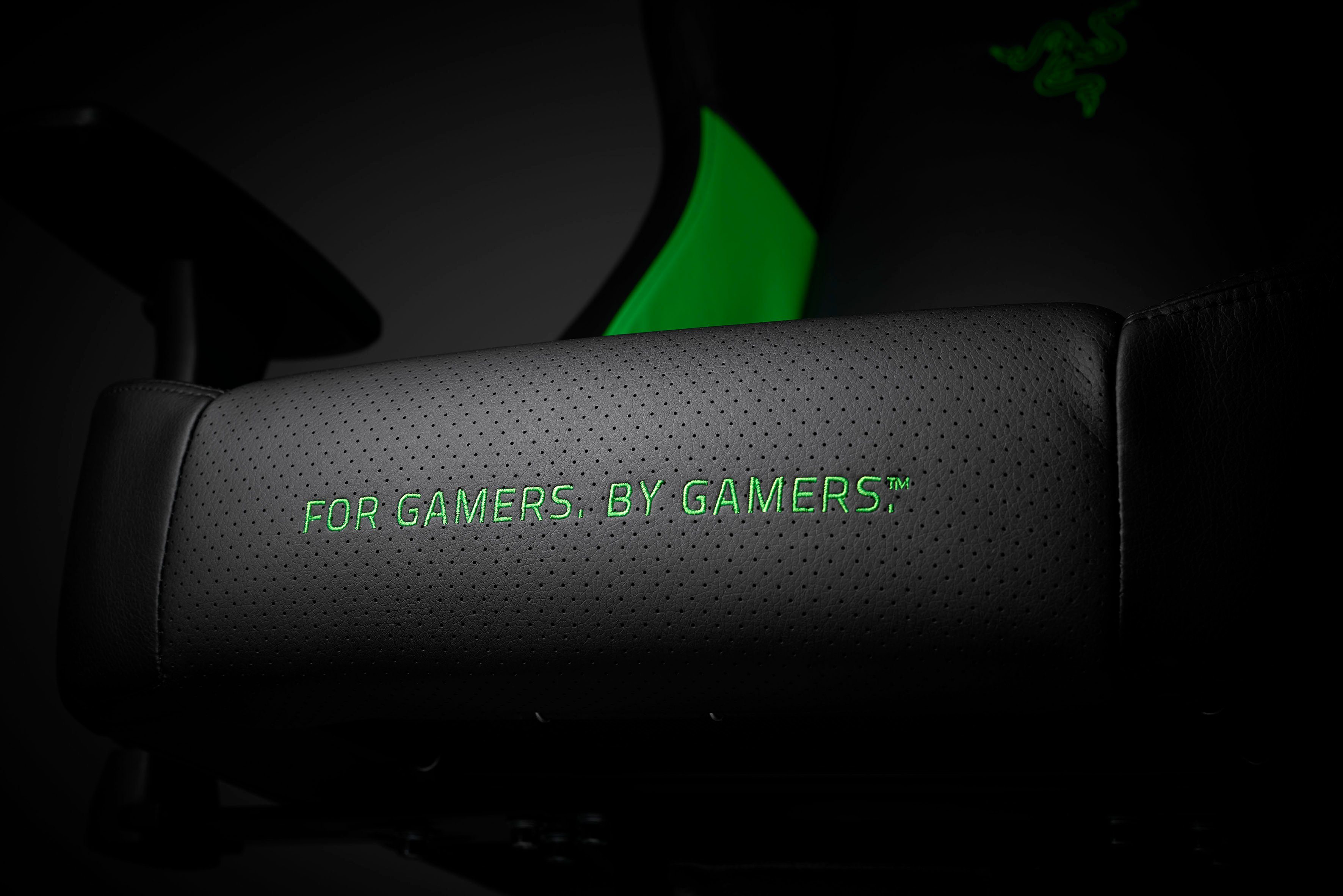 RAZER Gaming-Stuhl Tarok Ultimate by Zen