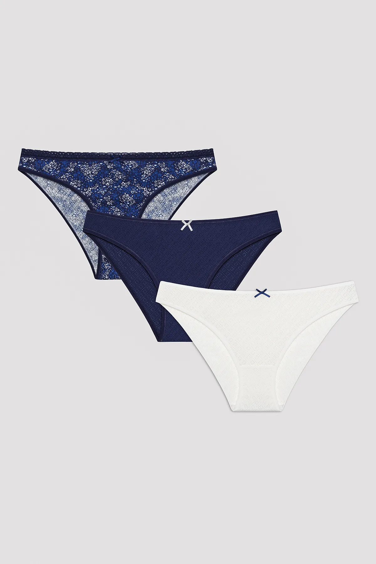 Penti  Mehrfarbiger 3-teiliger Slip „Dark Blossom“