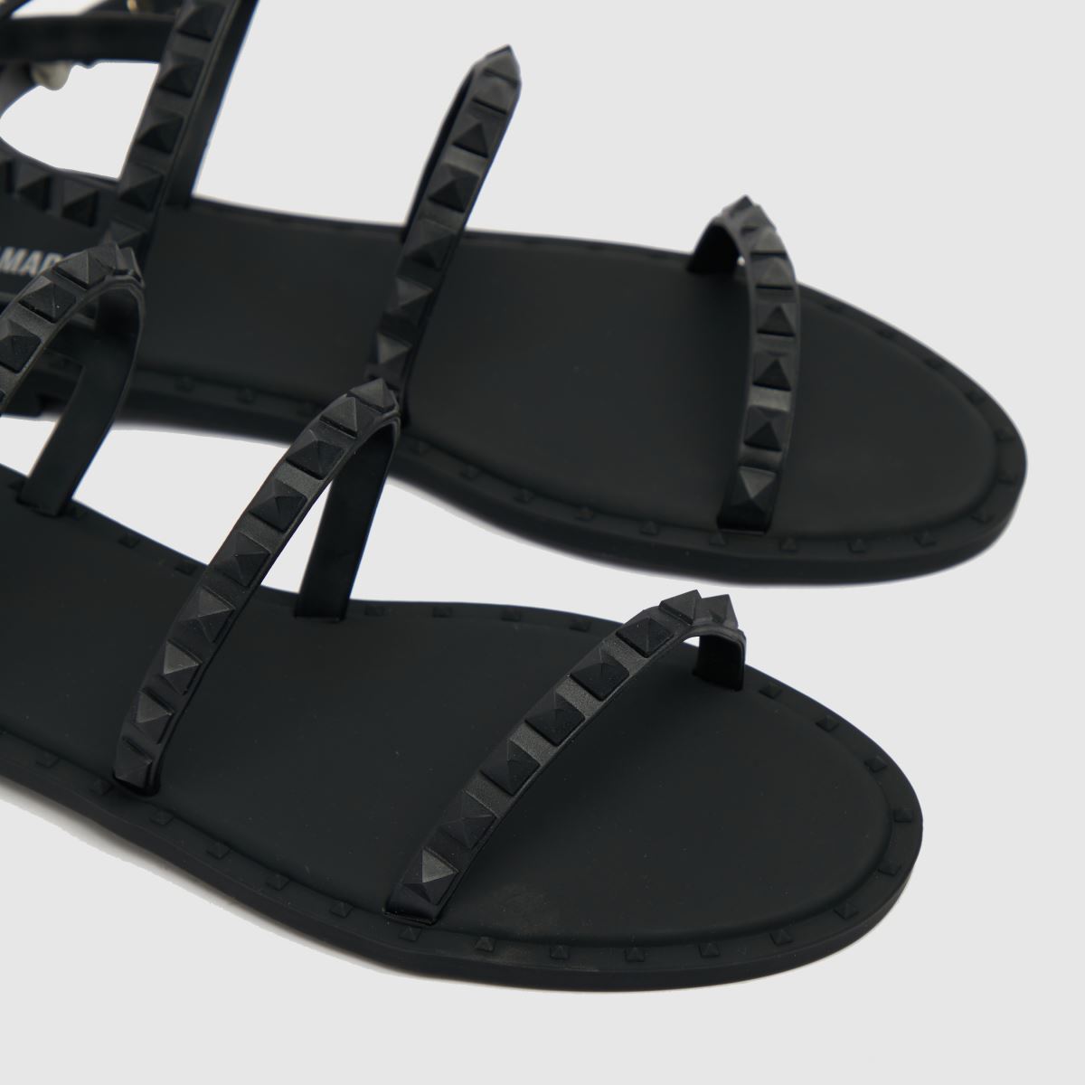 Potovalni sandali Steve Madden v črni barvi