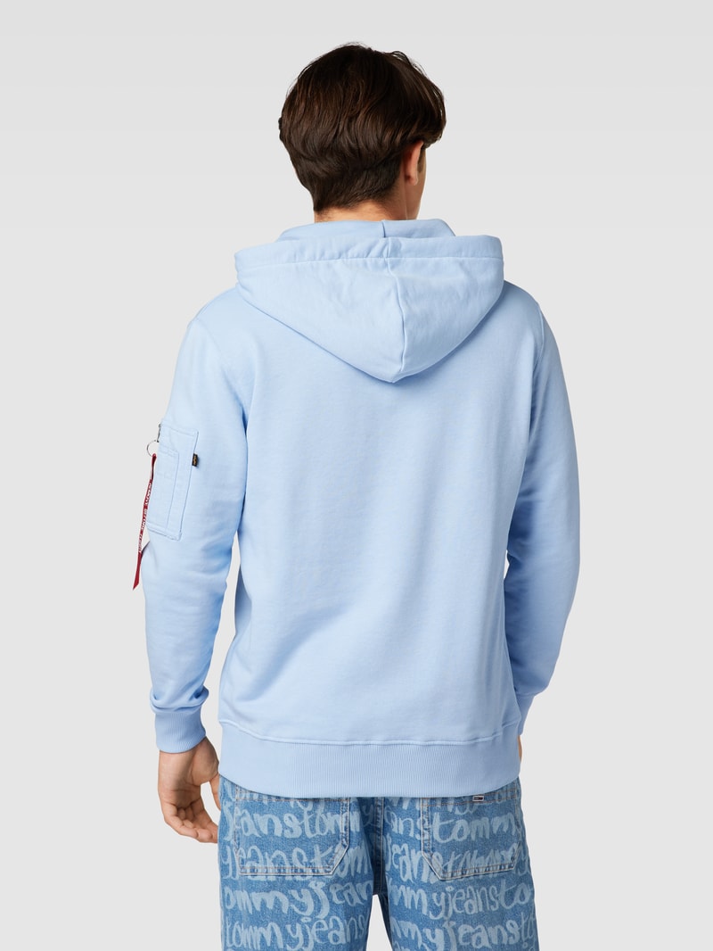 Hoodie mit Label-Applikation Modell 'X-FIT' in hellblau