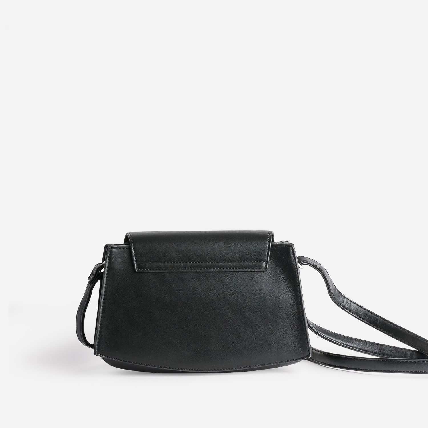 Sac bandoulière noir avec barrette métal