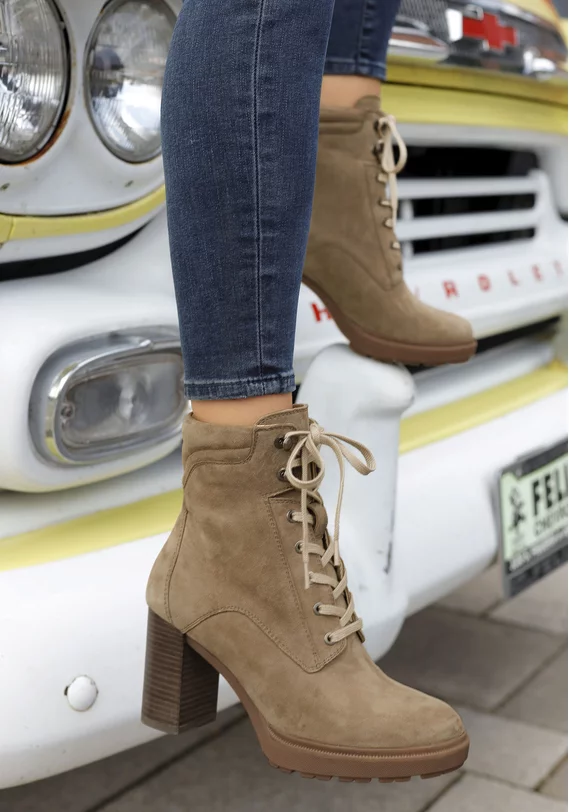 High-Heel-Stiefelette