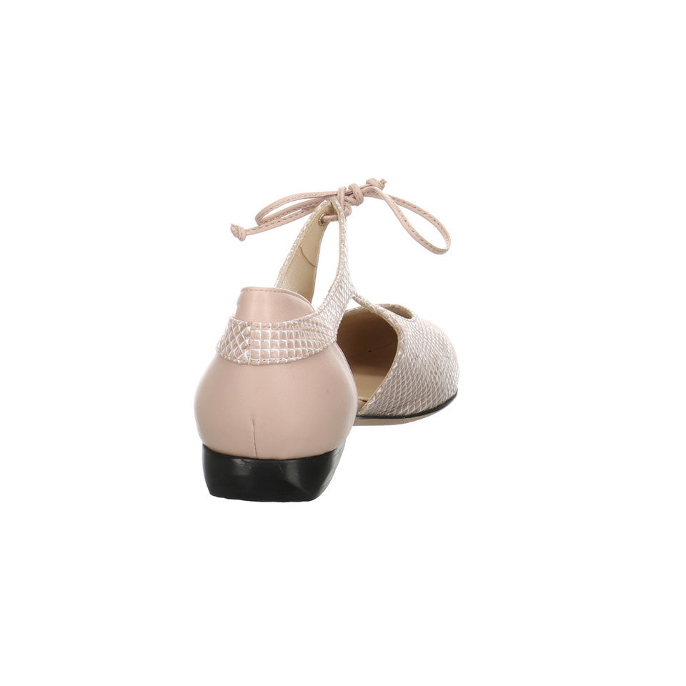 Brunate Ballerina