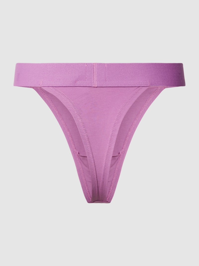 String mit Label-Detail in lila