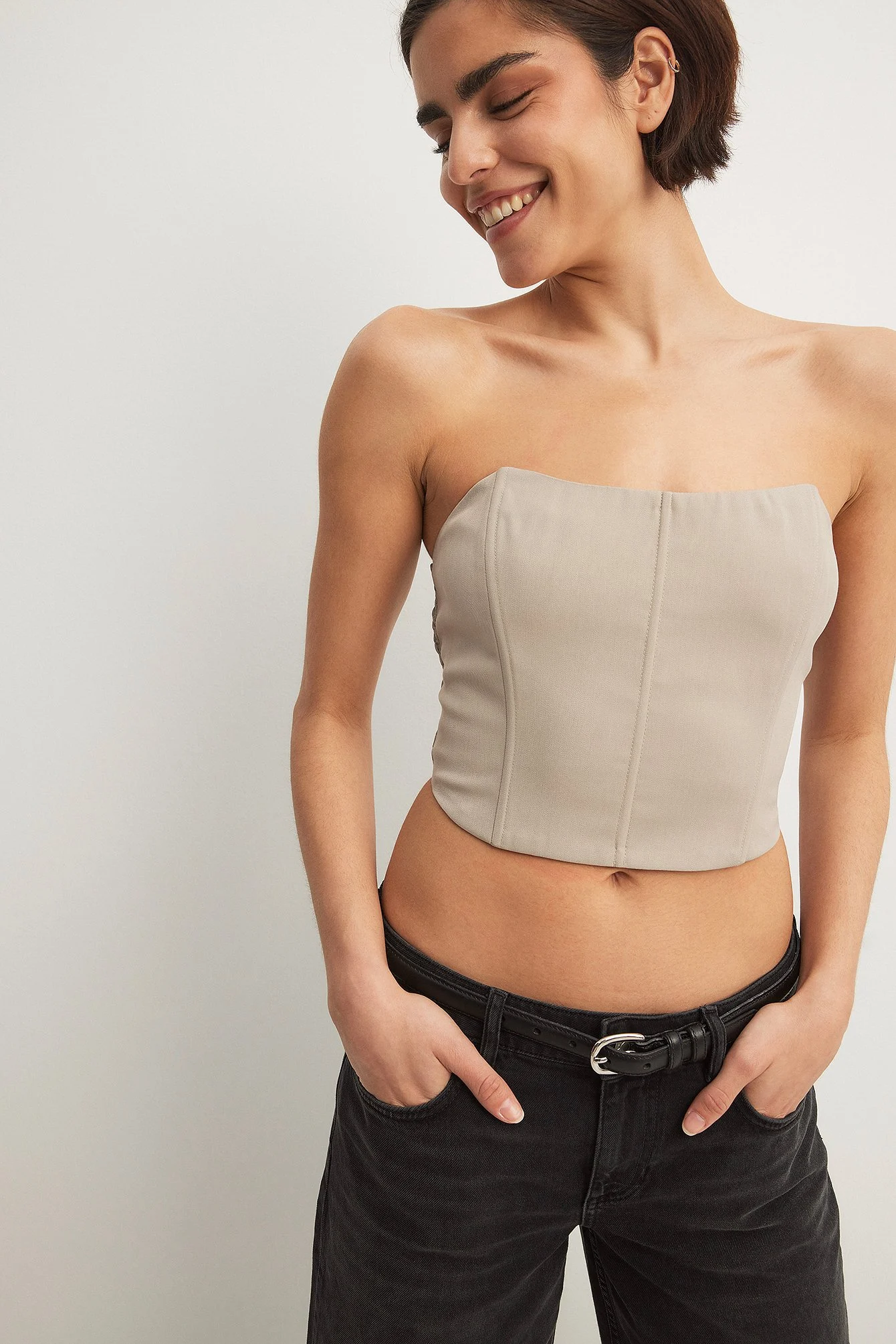Recyceltes Korsett-Oberteil mit Smock-Rücken