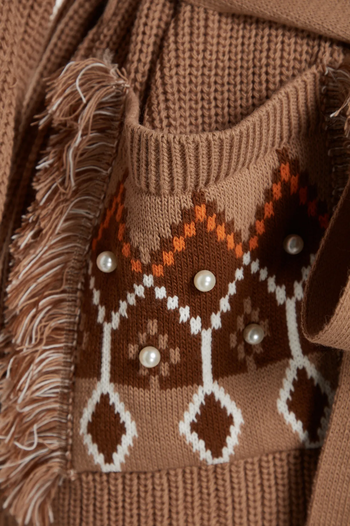 Trendyol Collection  Beigefarbener Strickcardigan mit weiter Passform TWOAW24HI00218