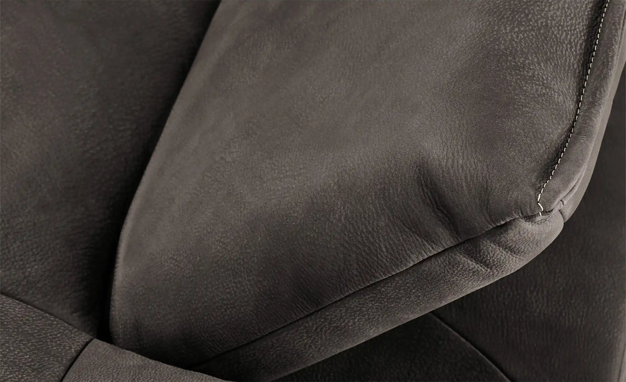 KOINOR Leder-Ecksofa mit Massivholzrahmen aus Wildeiche Humfrey