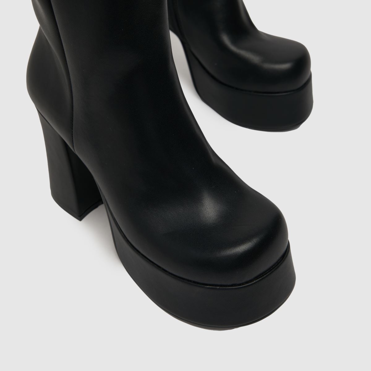Steve Madden – Svarta, shaken platåboots