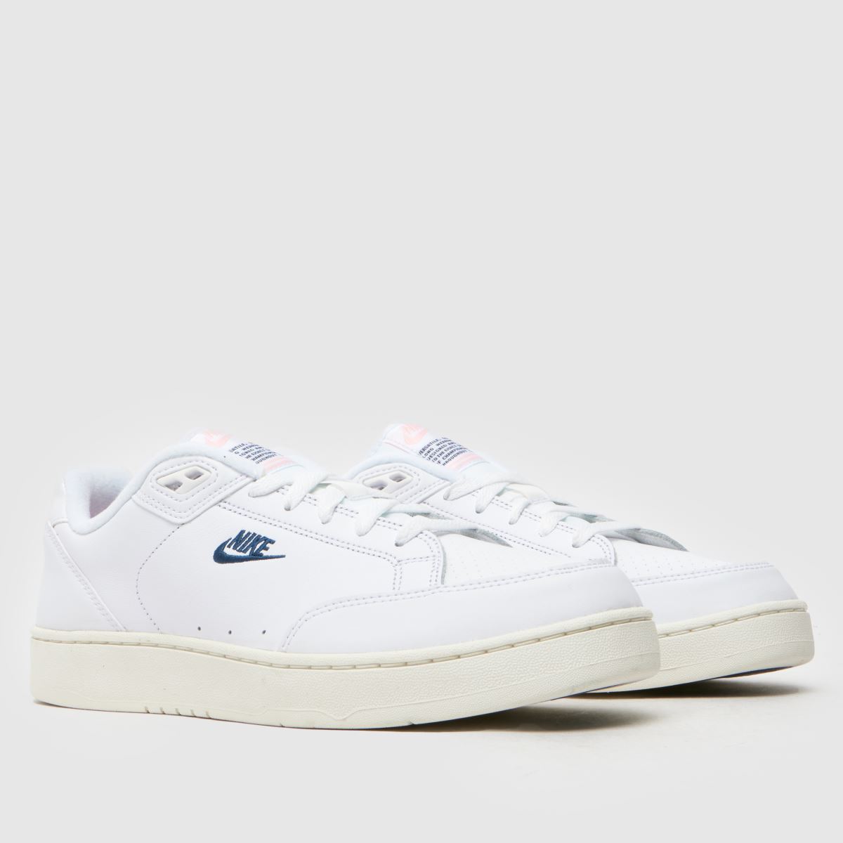Superge Nike Grandstand II v beli barvi