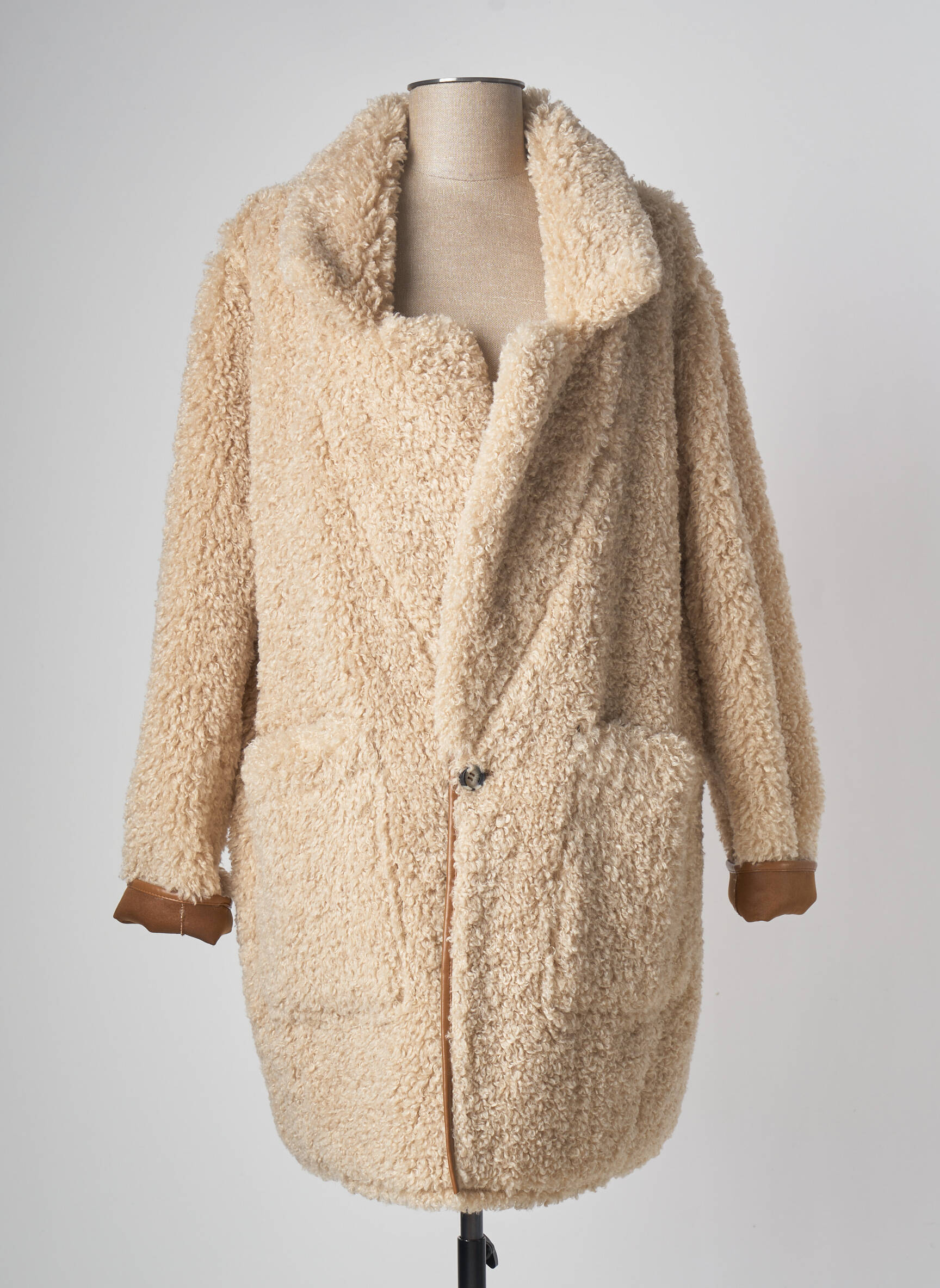 Urbancode Manteaux Courts Femme couleur marron