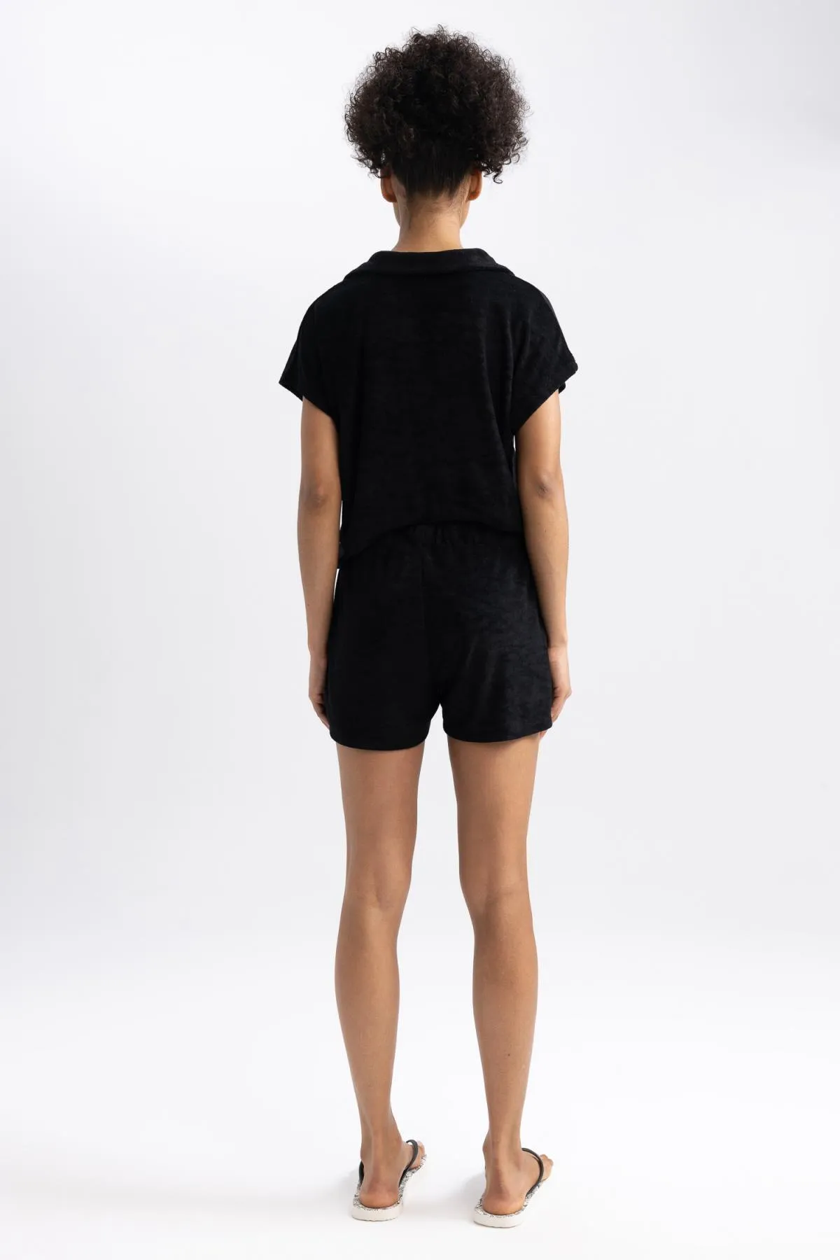 DeFacto  Defactofit Standard Fit Sporthandtuch-Stoffshorts Z9413az23hs