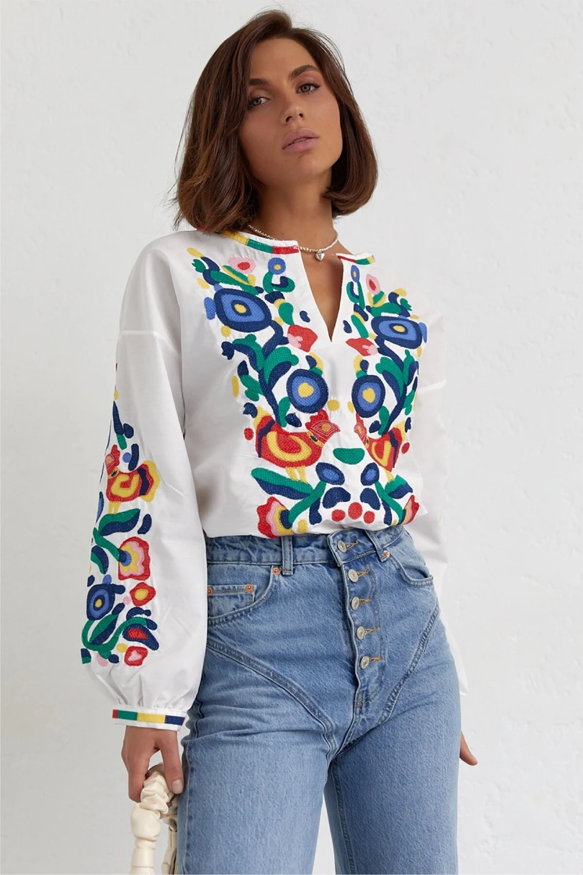 FEMELLE  Vollständig besticktes Design-Vintage-Bluse für Damen der neuen Saison