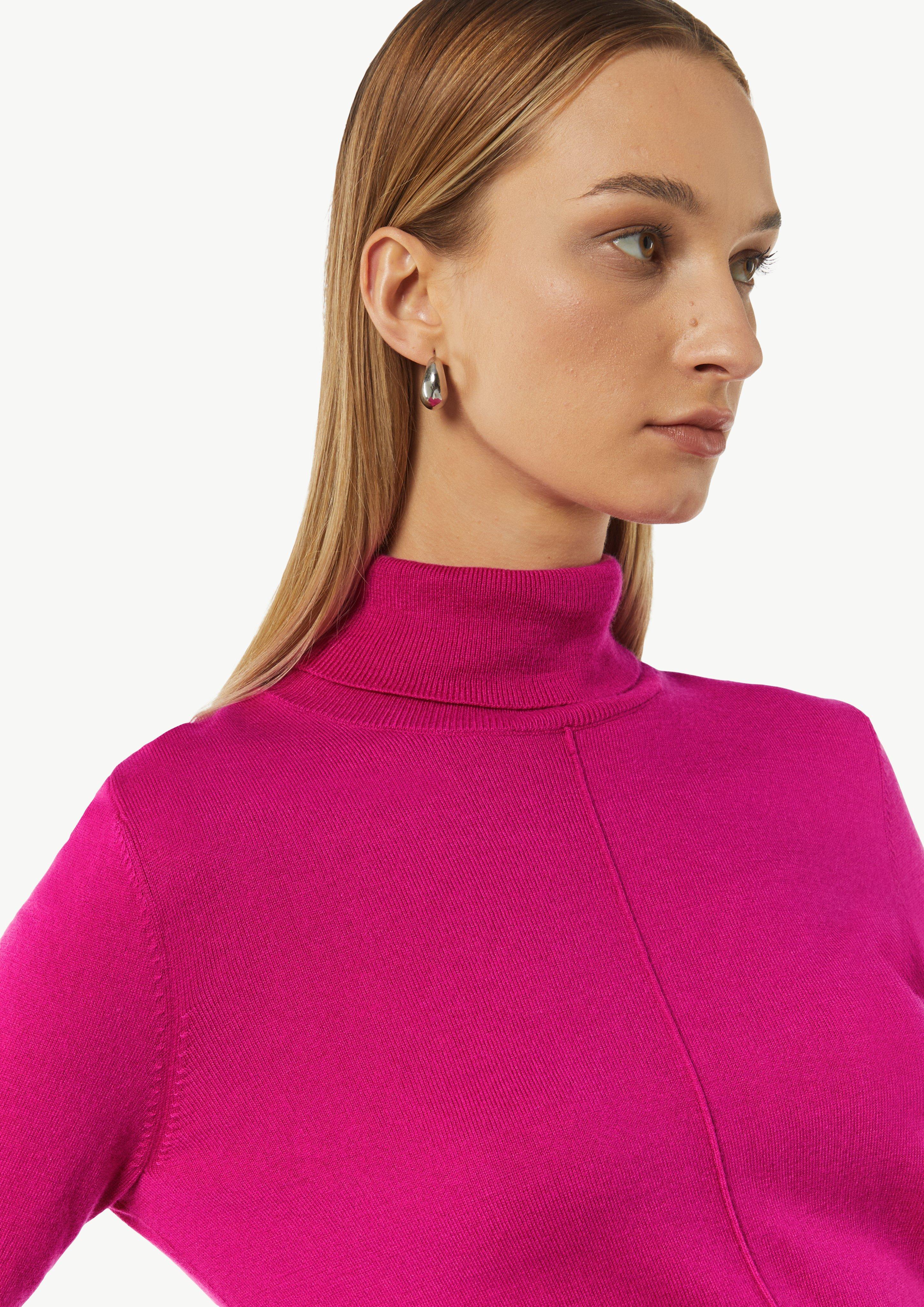 Rollkragenpullover mit Biesen und Rippdetails - pink