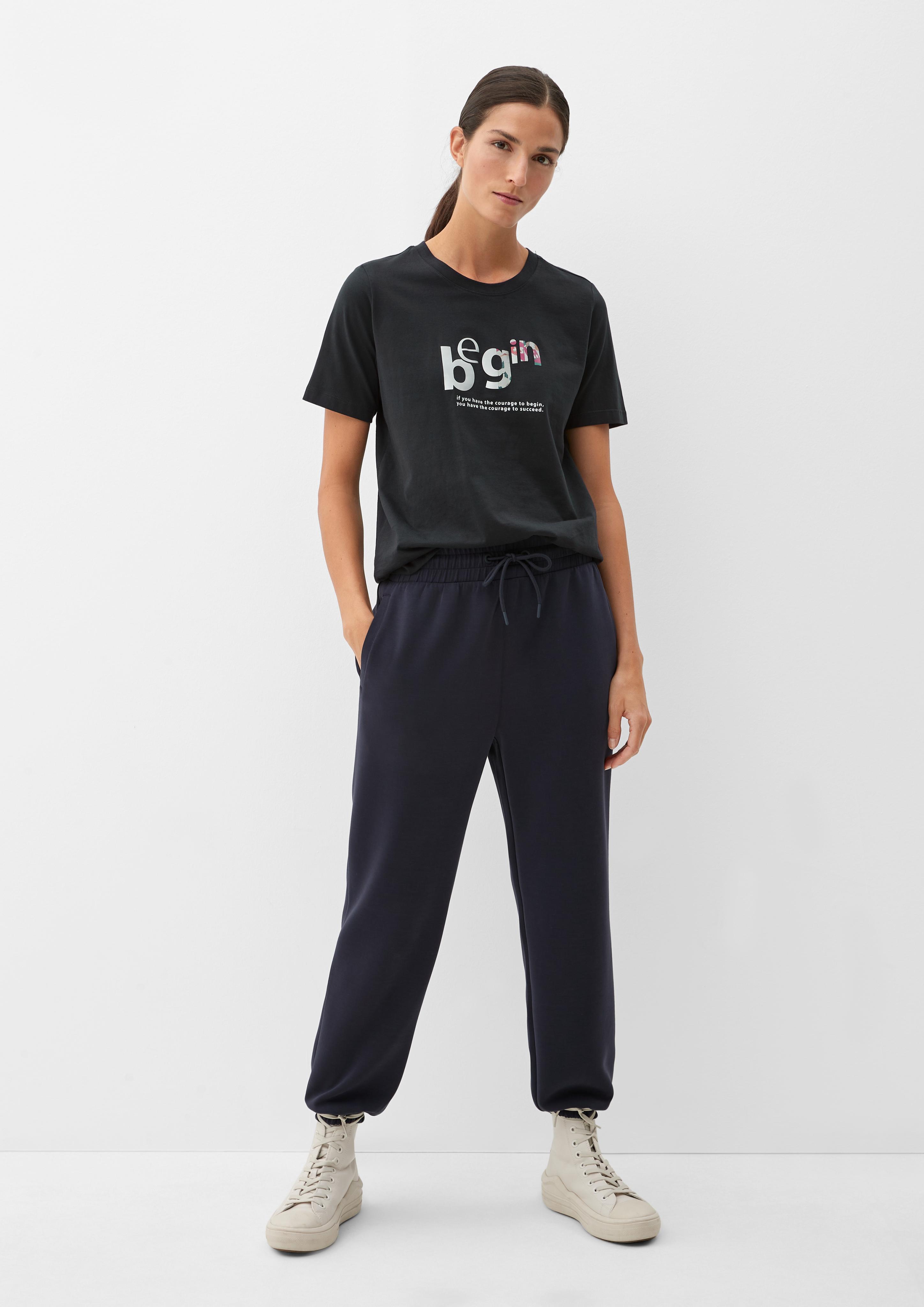 T-Shirt mit Schriftstickerei  2121487-59D1