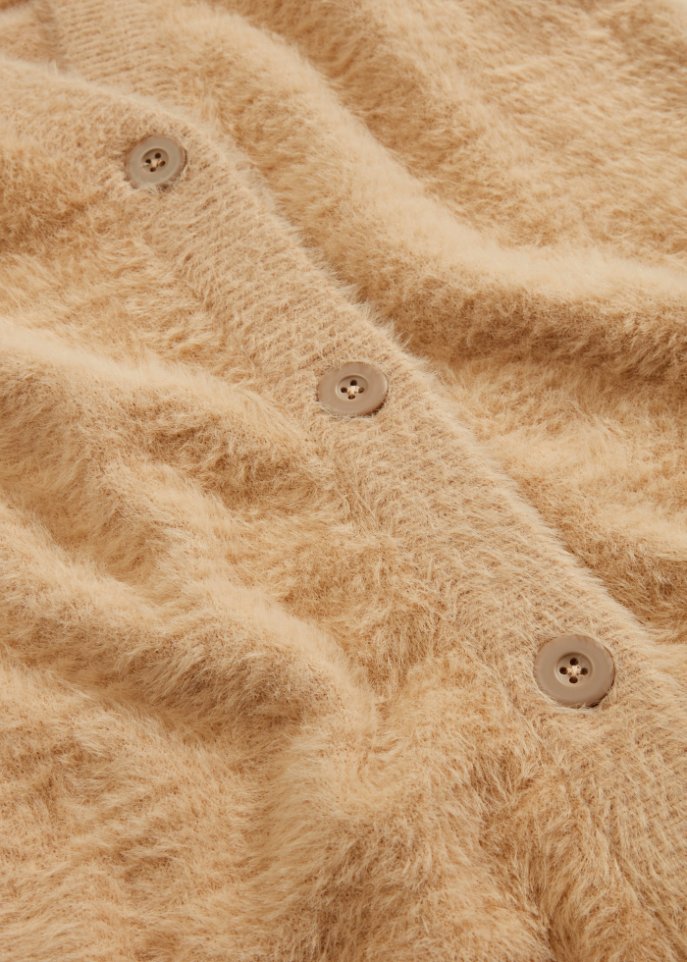 Flauschige Strickjacke