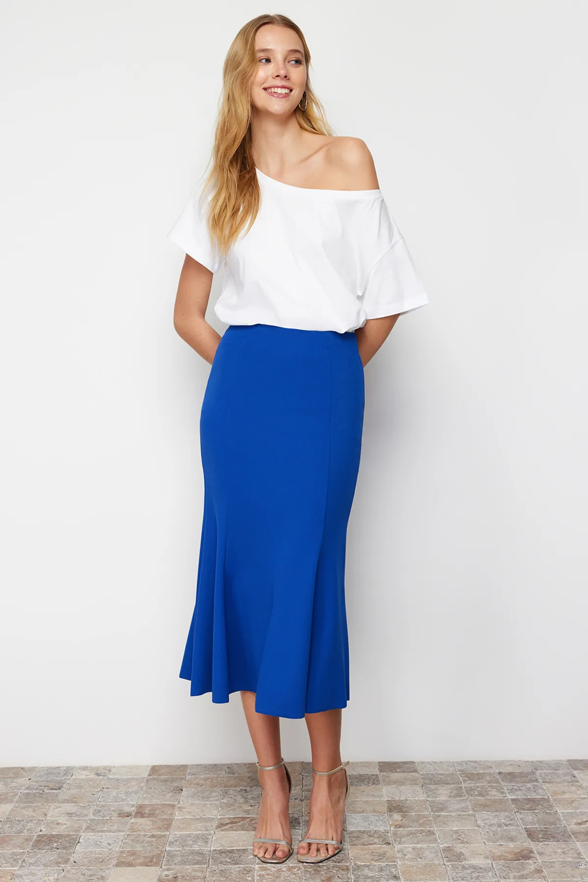 Trendyol Collection  Saks Midi-Plissee-Stretch-Strickrock TWOSS24ET00037