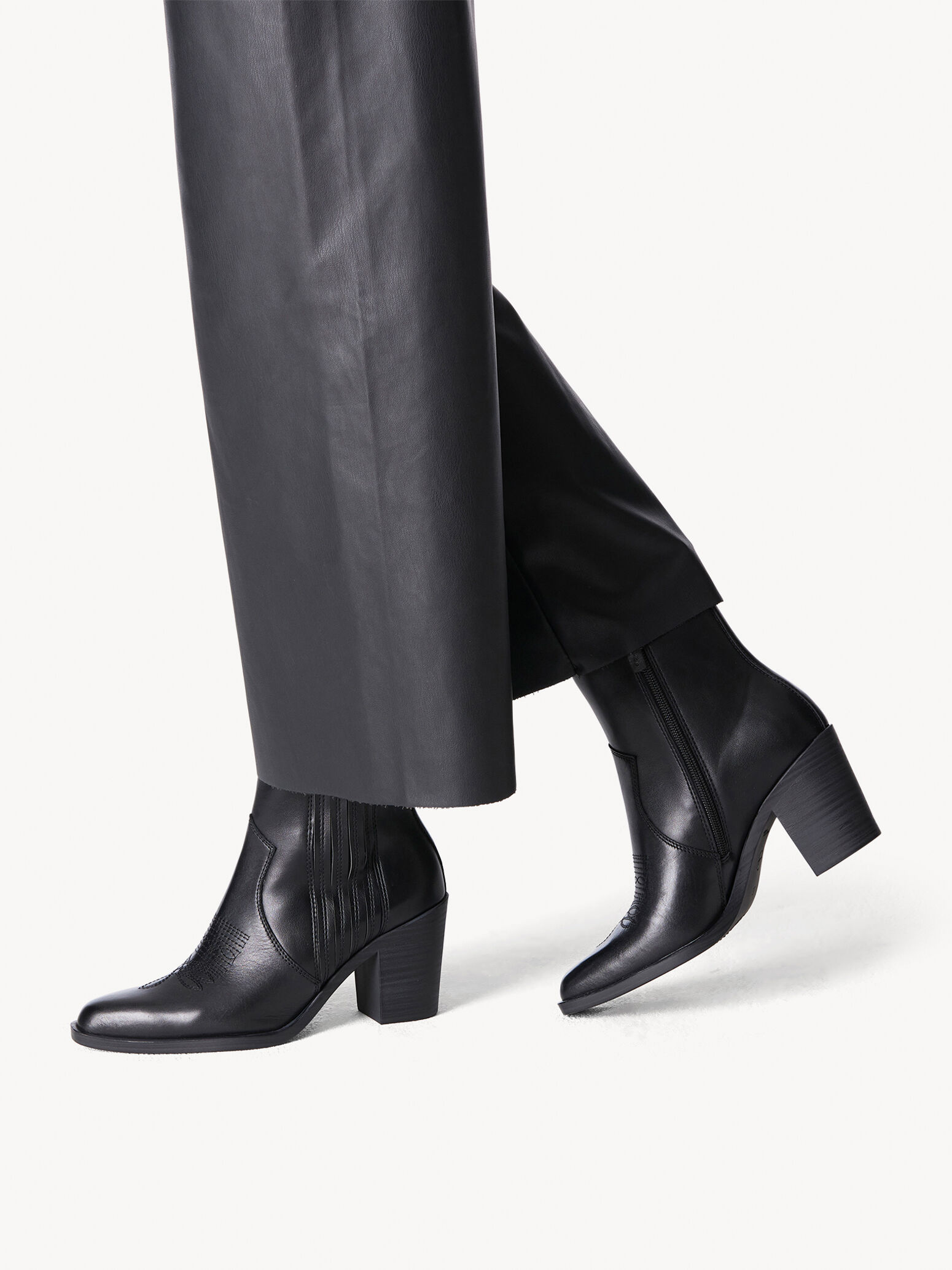 Bottes de cow-boy en cuir - noir