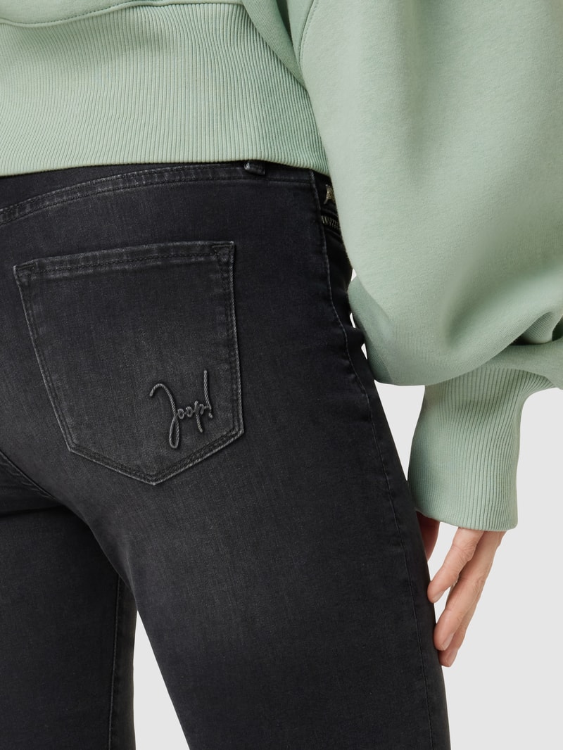 Slim Fit Jeans mit Label-Stitching in anthrazit