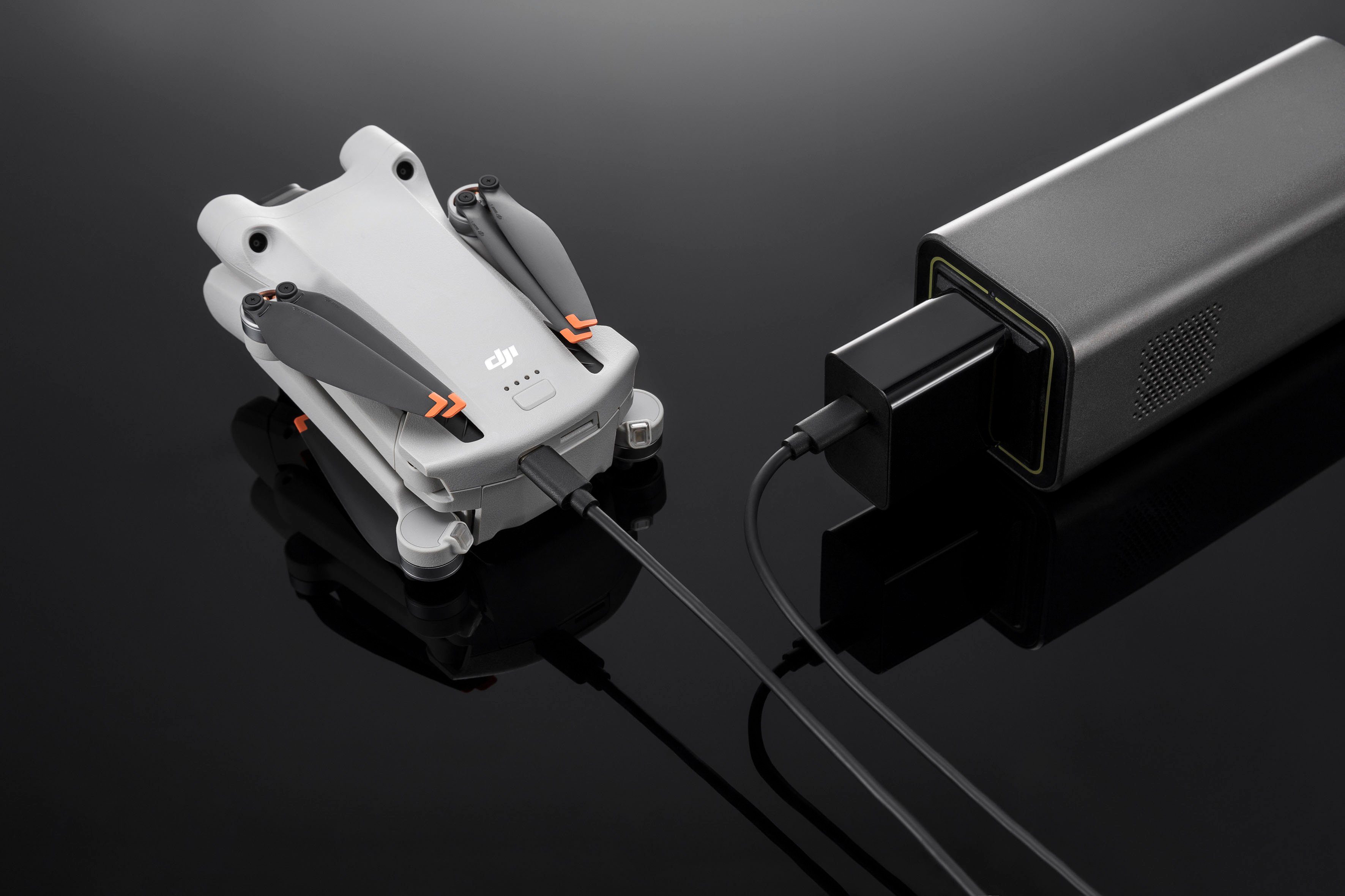 DJI DJI Mini 3 Pro (DJI RC-N1) Drohne (1080p Full HD, Mini 3 Pro Fly More Kit unter Art. 97085663 bestellbar)