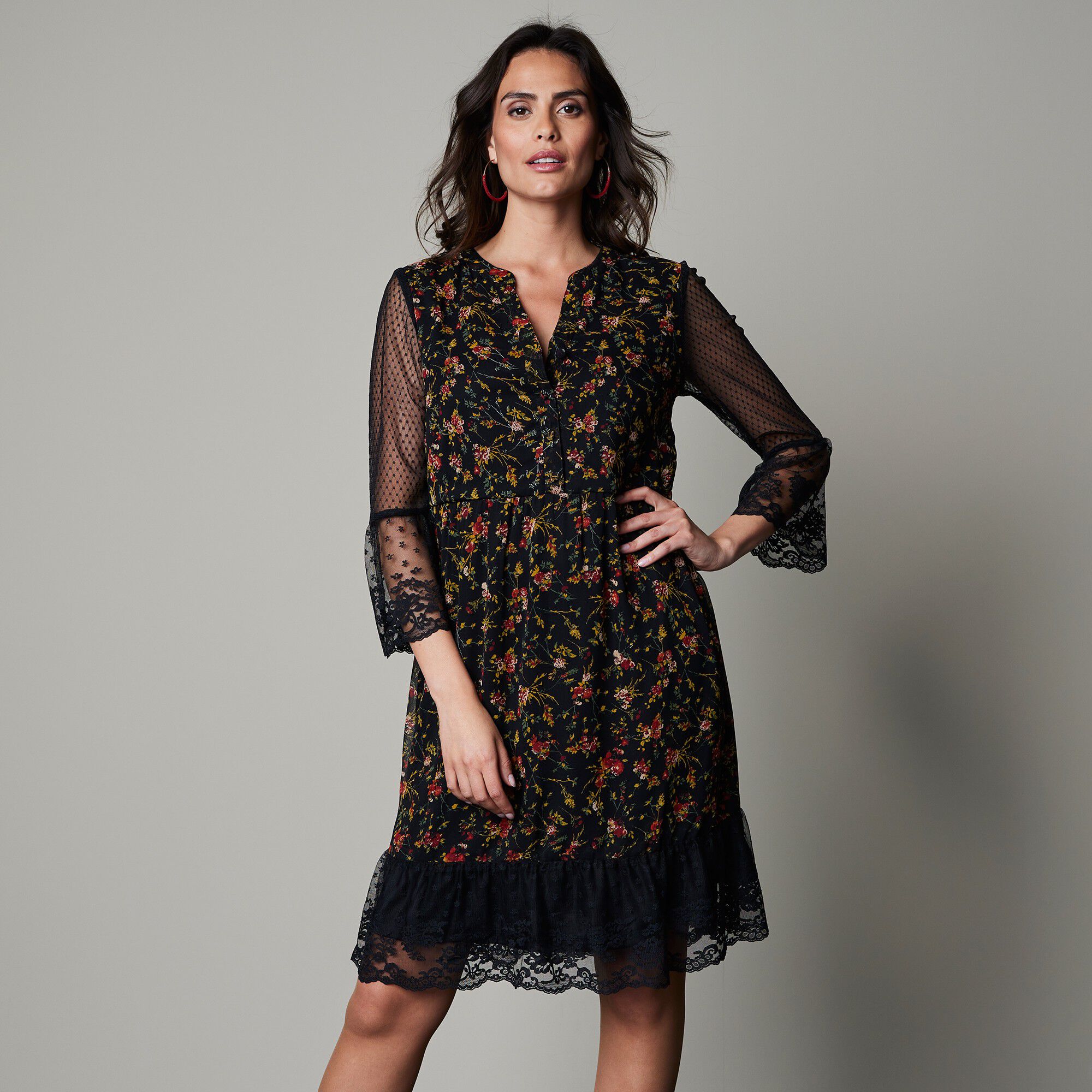 Robe dentelle manches 3/4 imprimée
