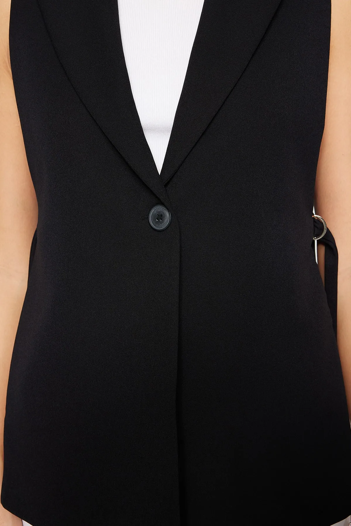 Trendyol Collection  Schwarze taillierte gewebte Weste TWOAW23YE00032