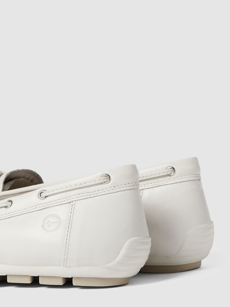 Tassel-Loafer mit Quasten in weiß