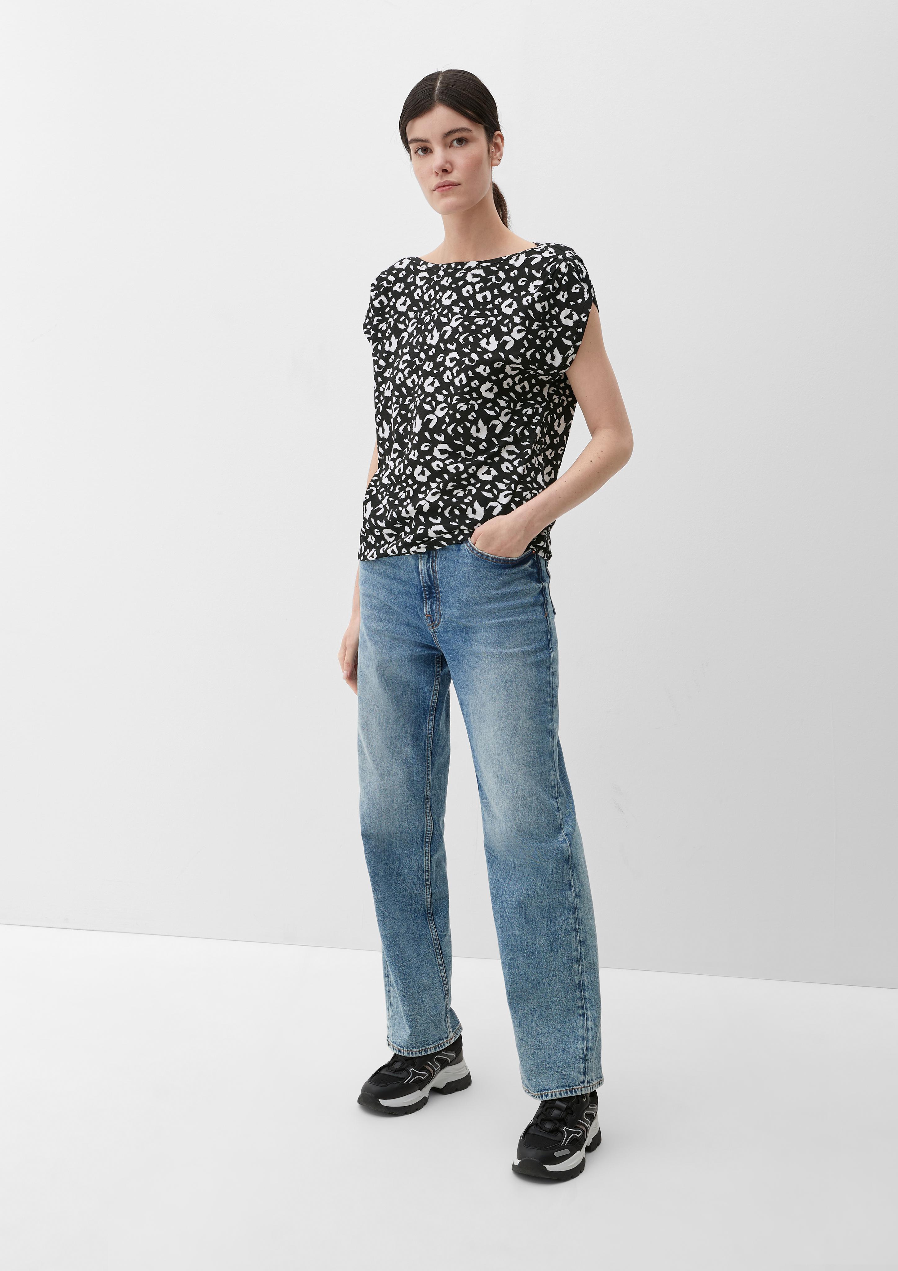 Shirt mit U-Boot-Ausschnitt  2132634-99A6