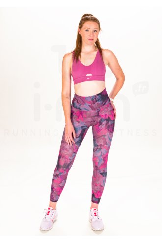 Nike Indy Plunge Cutout