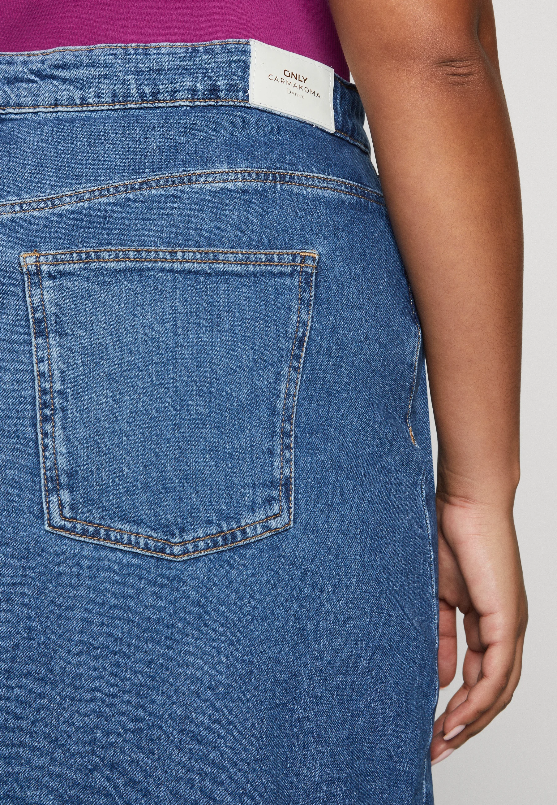 ONLY Carmakoma CARVERA SLIT SKIRT - Falda vaquera
