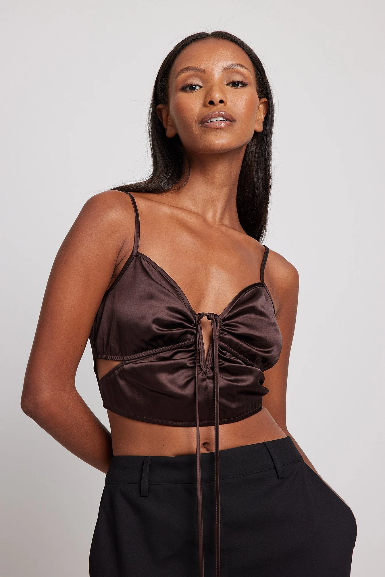Top mit Cut-out-Details