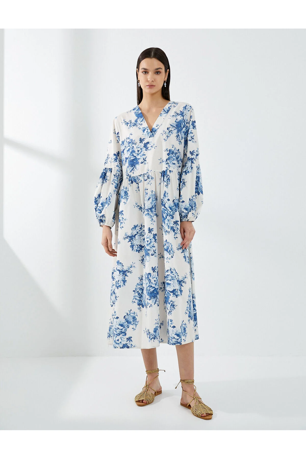 Koton  Midi-Blumenkleid, Ballonärmel, V-Ausschnitt