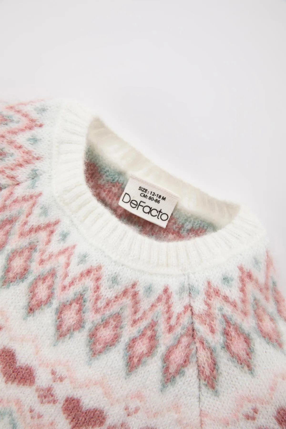 DeFacto  Strickpullover mit normaler Passform und Rundhalsausschnitt für Babys