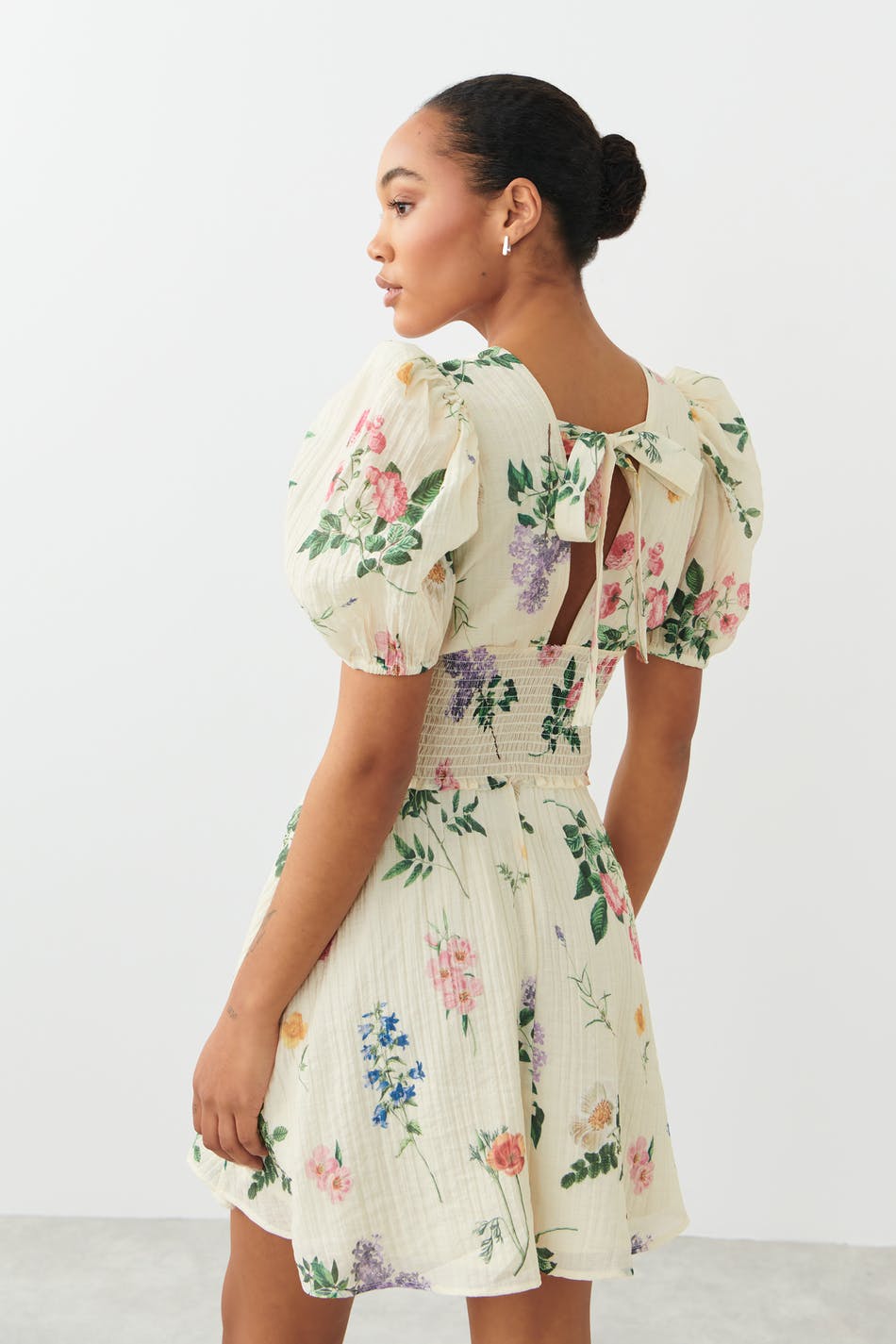 Puff sleeve top