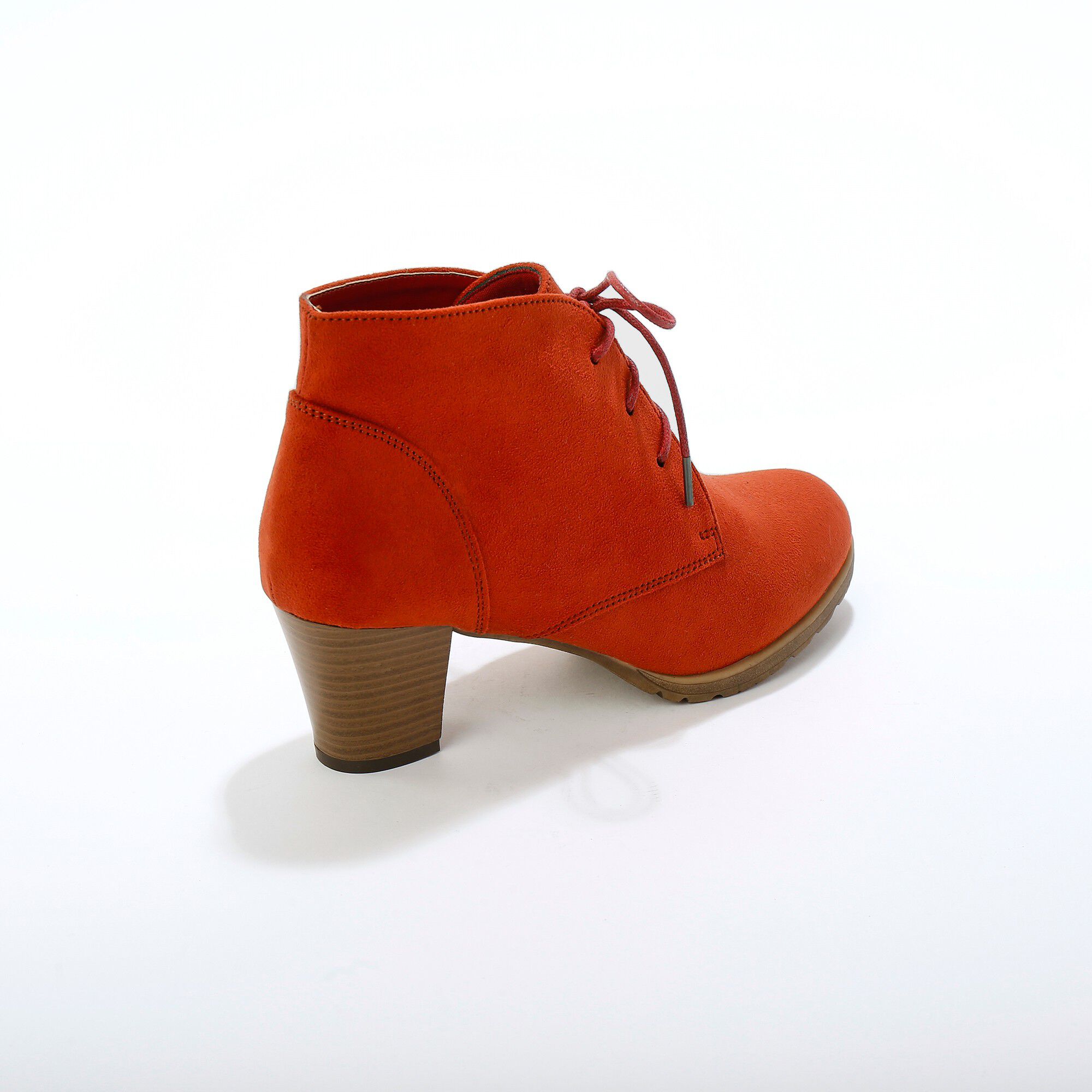 Low-boots à talon effet bois