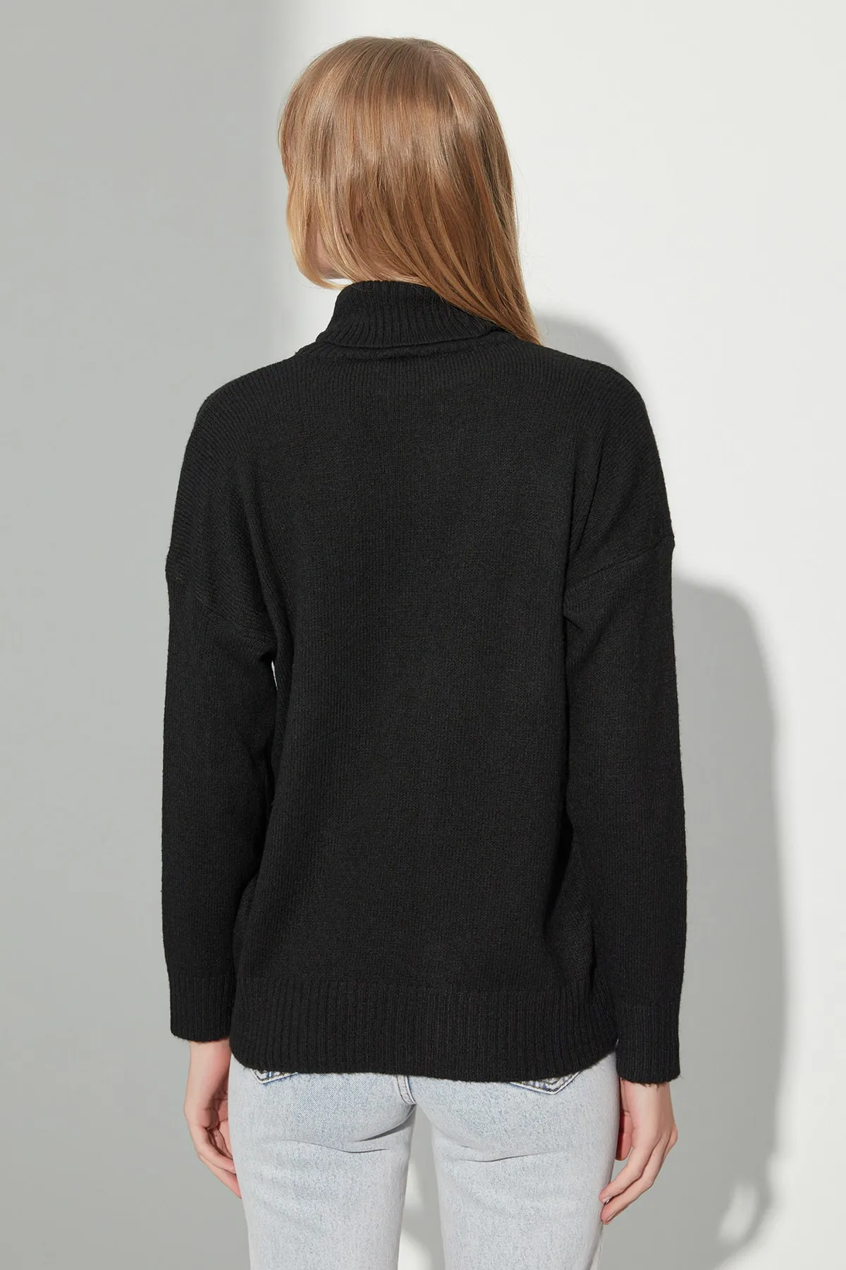 Trendyol Collection  Schwarzer Wollstrickpullover mit halbem Rollkragen für Herren