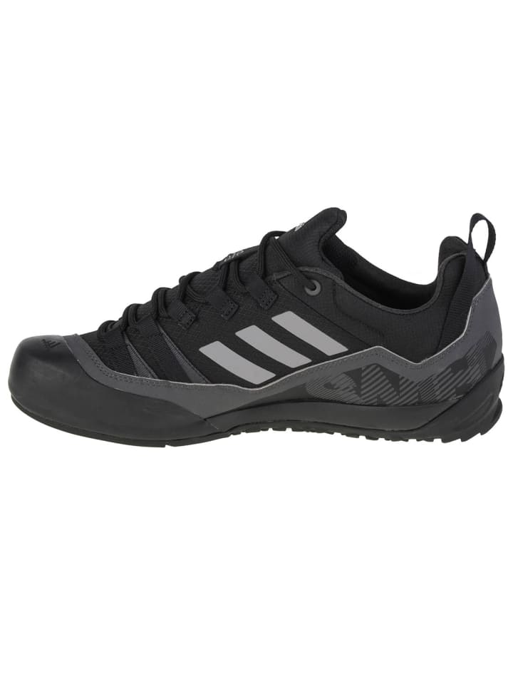 adidas Performance adidas Terrex Swift Solo in Schwarz günstig kaufen
