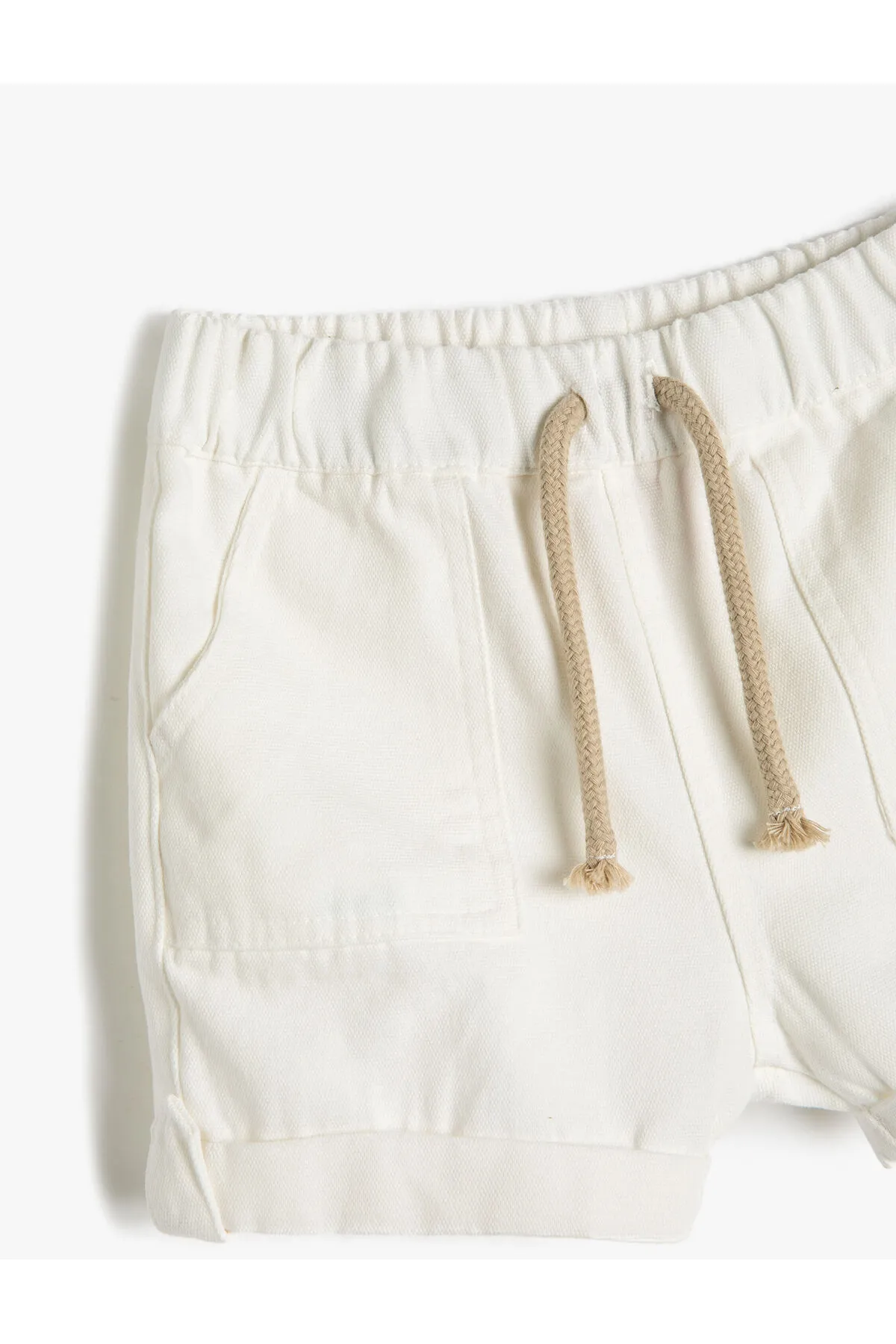 Koton  Herren-Babyshorts mit Bindegürtel und Tasche 3smb40061tw