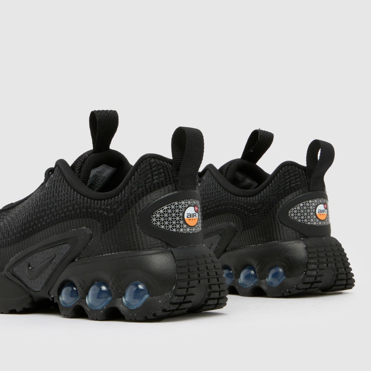 Črni športni copati Nike Air Max Dn Junior