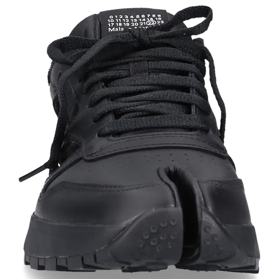 Maison Margiela - Sneaker low x REEBOK TABI Kalbsleder - schwarz