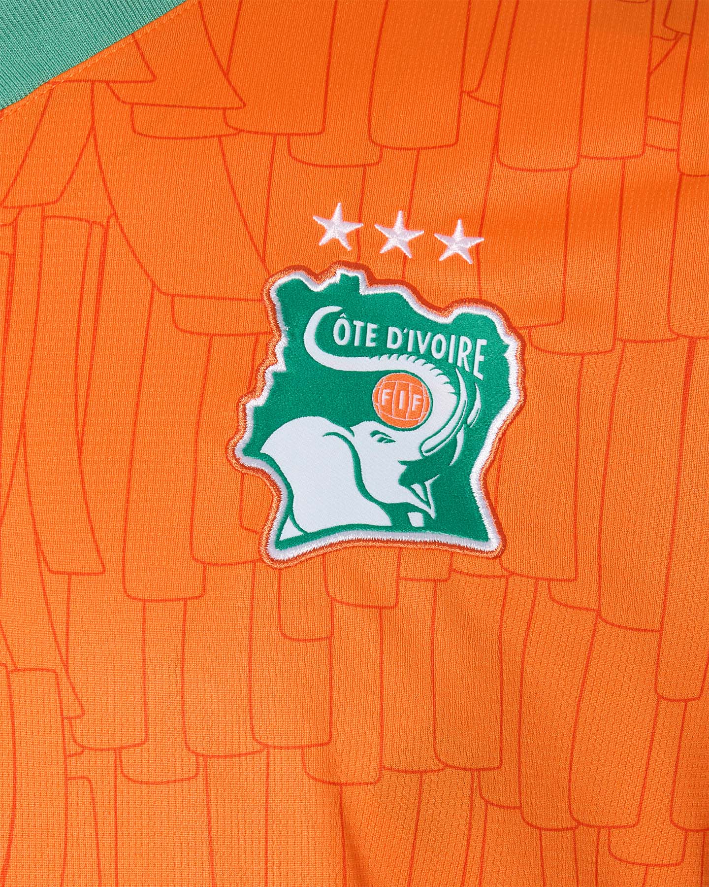 Puma Pobrežie Slonoviny - Replika oficiálneho futbalového dresu M 777187-01