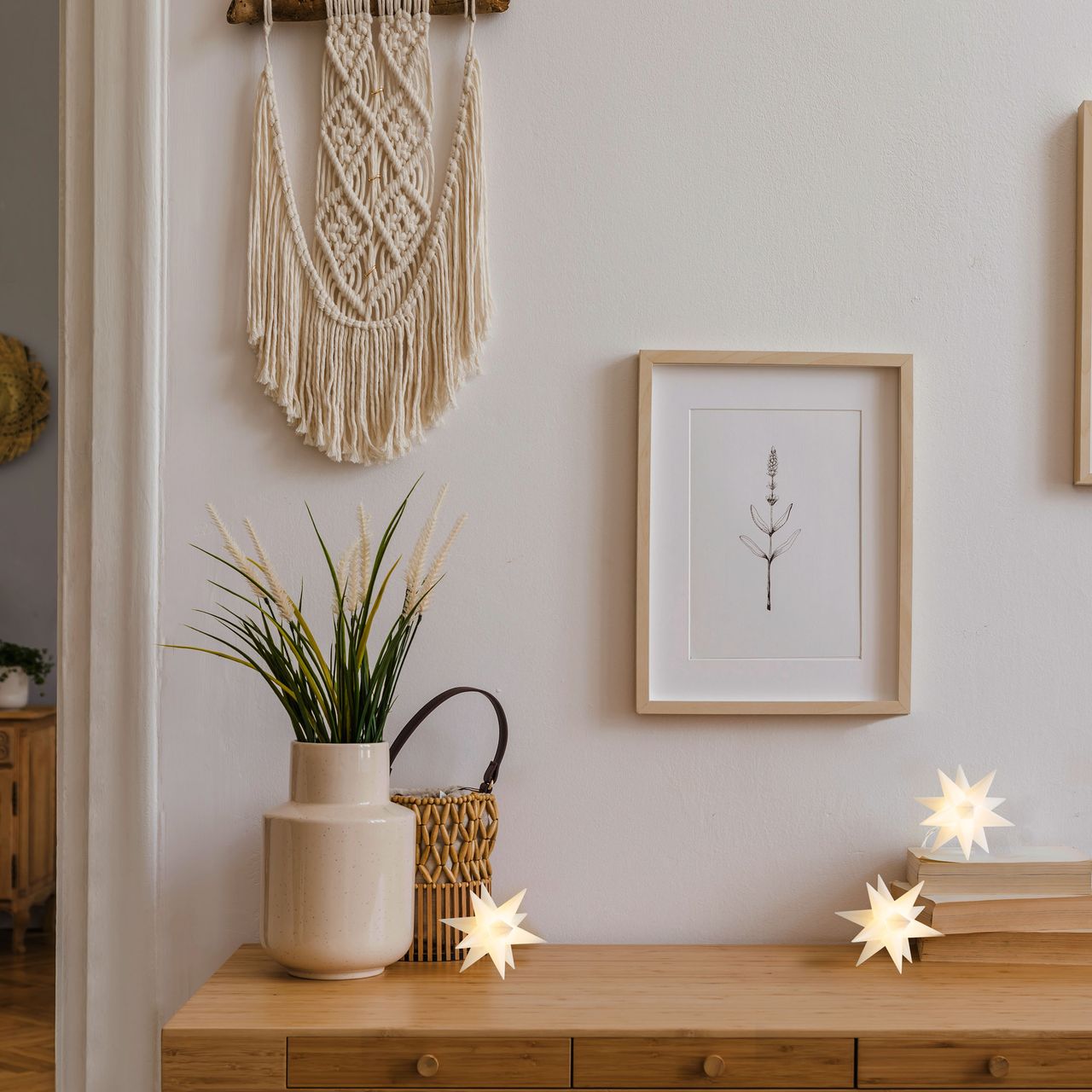 Weles AMARE LED Sterne 3er Kette weiß Durchmesser der Sterne je 15 cm, Länge der Kette 1,5 m (zzgl. 1 m Zuleitung), LED Farbe warmweiß, CE geprüft, für den Innen- und Außenbereich, Timer