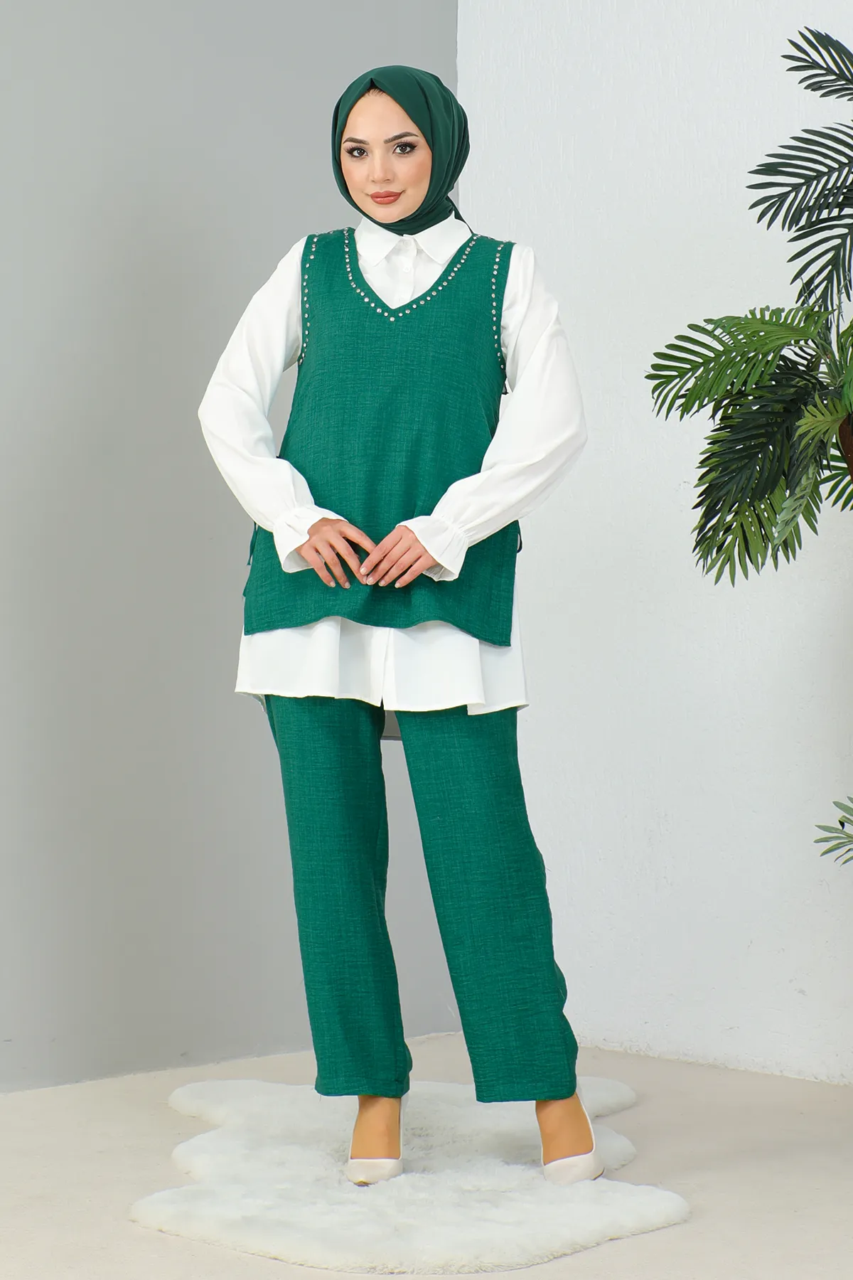MODAQU  Grünes Leinenset - Dreierset mit Steindetails