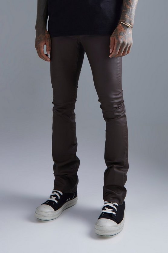 Beschichtete Skinny-Schlagjeans