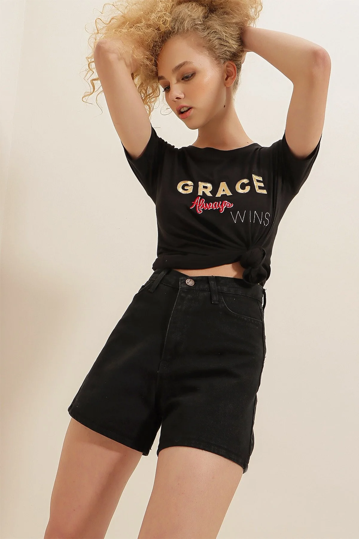 Trend Alaçatı Stili  Shorts - Schwarz - Hoher Bund