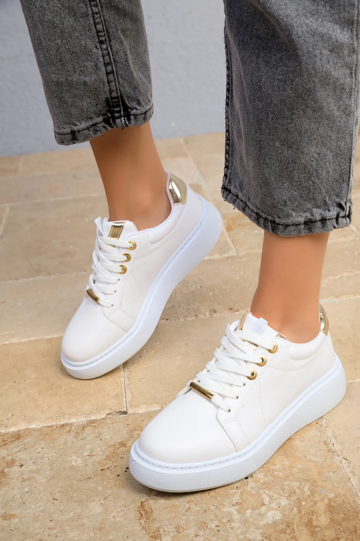 SOHO  Weiß-Gold Damen Sneakers 18532